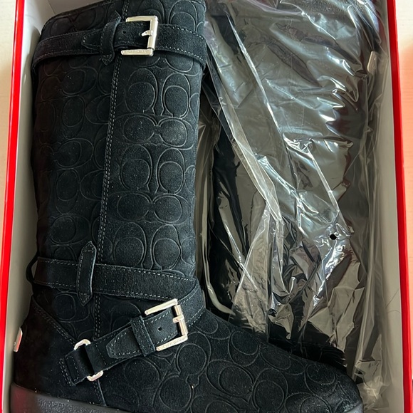 Coach Women's Black Suede Logo Boots Thelma Size 8.5 Calf-high Fur-lined - Picture 1 of 4